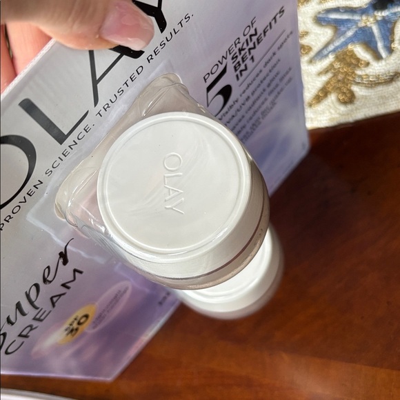 Brand New Olay Super Cream w/ Sunscreen SPF 30 1.7 oz. 2 pk. Moisturizer Hydrate - Picture 8 of 15